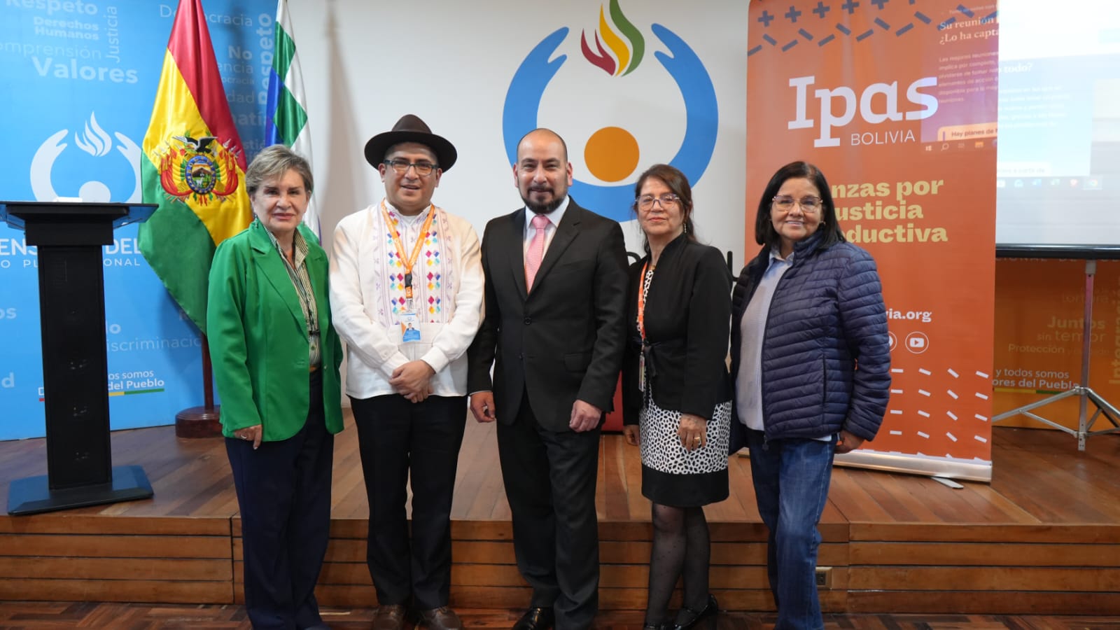 Photo 3. Director and staff of the Policy Department at Ipas Bolivia with a representative from the Ombudsman’s Office   